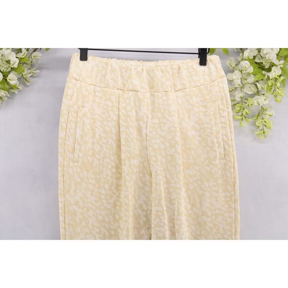 Fabletics Women's Sweatpants Jogger Sz S Cloe Slim Beige White Leopard Print - Picture 3 of 6